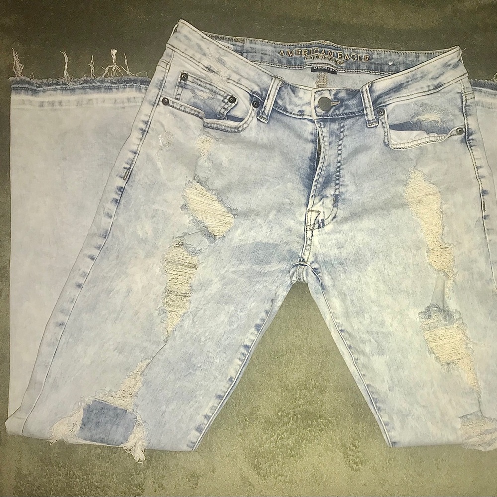 American Eagle Tethered Acid Wash Light Jeans